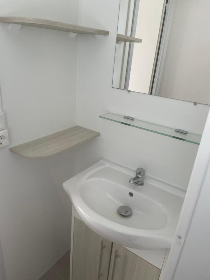 Mobil-Home Confort Tv Clim Narbonne Plage Exterior foto
